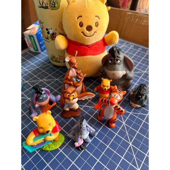 Disney WINNIE THE POOH plush and figure bundle 10 pcs KANGA Eeyore Tigger 20049 - Picture 1 of 2